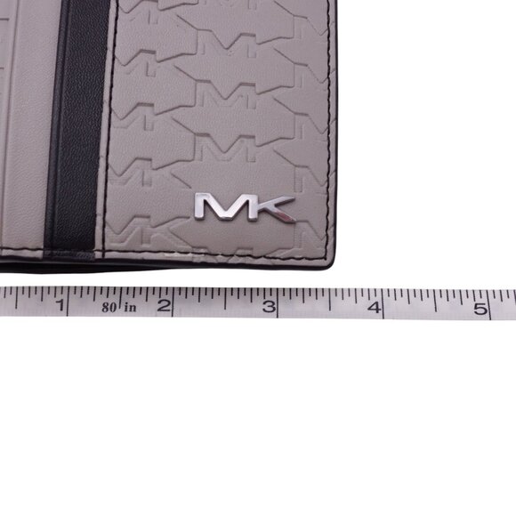 NWOT Michael Kors Malone Debossed Logo Duo Fold Wallet Gray Card Slot Pockets - Picture 9 of 10